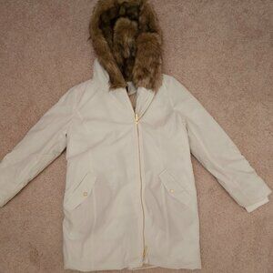 EXCELLENT CONDITION DENNIS BASSO WOMENS SMALL CREAM COLOR FAUX FUR HOODED PARKA